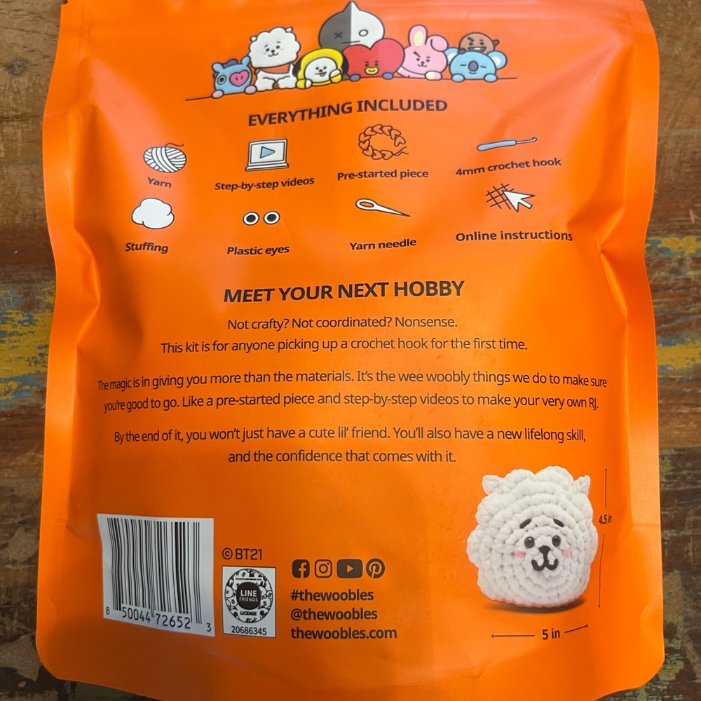 New in Original Packaging Woobles RJ Crochet Kit - Picture 3 of 4